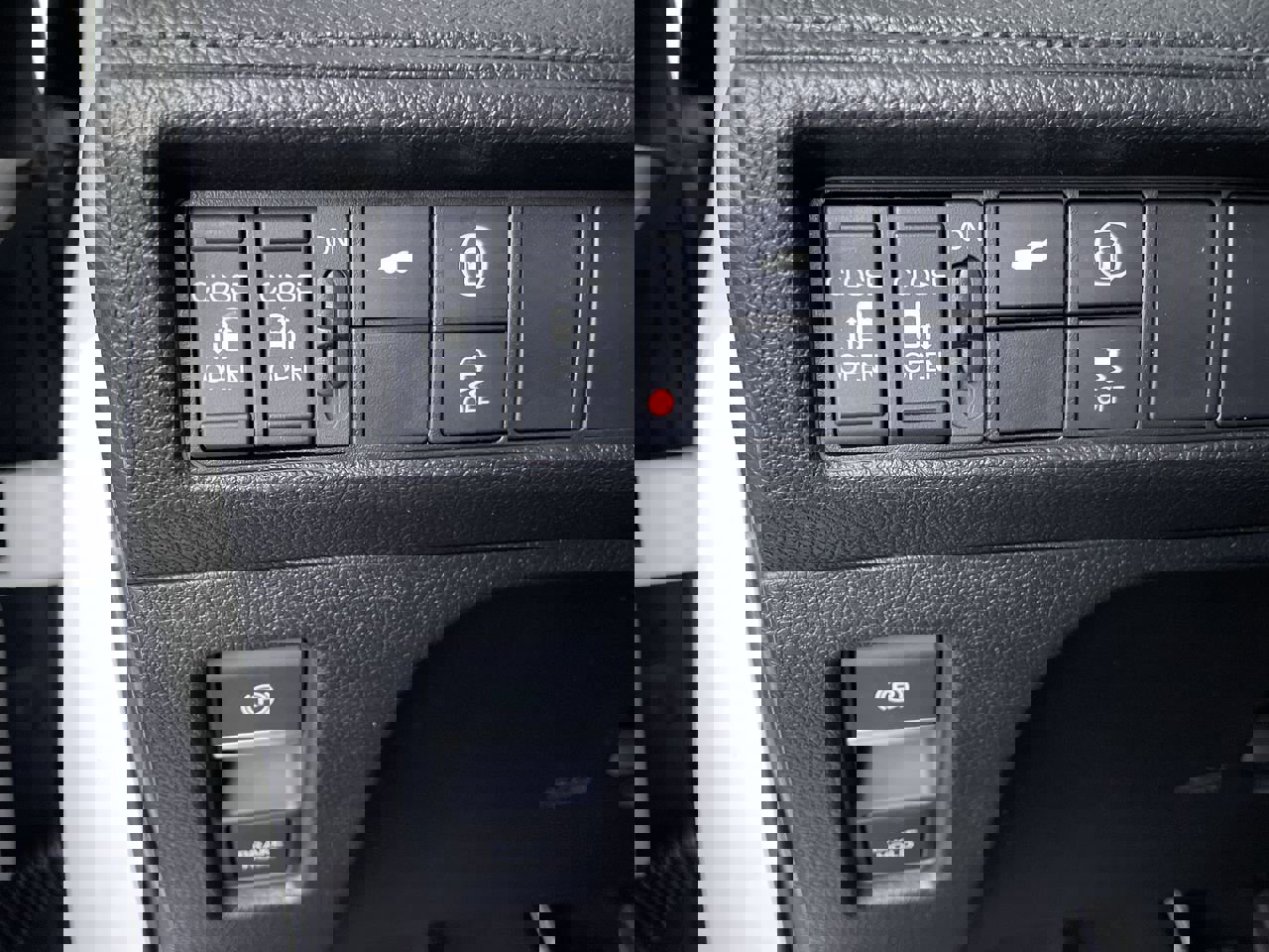 Used 2023 Honda Odyssey Sport image 25