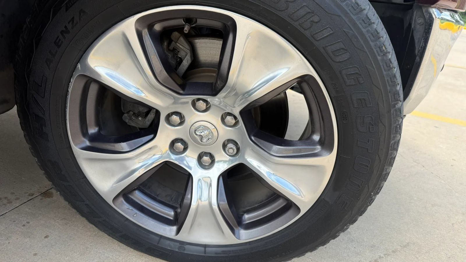Used 2019 RAM 1500 Laramie RWD image 15