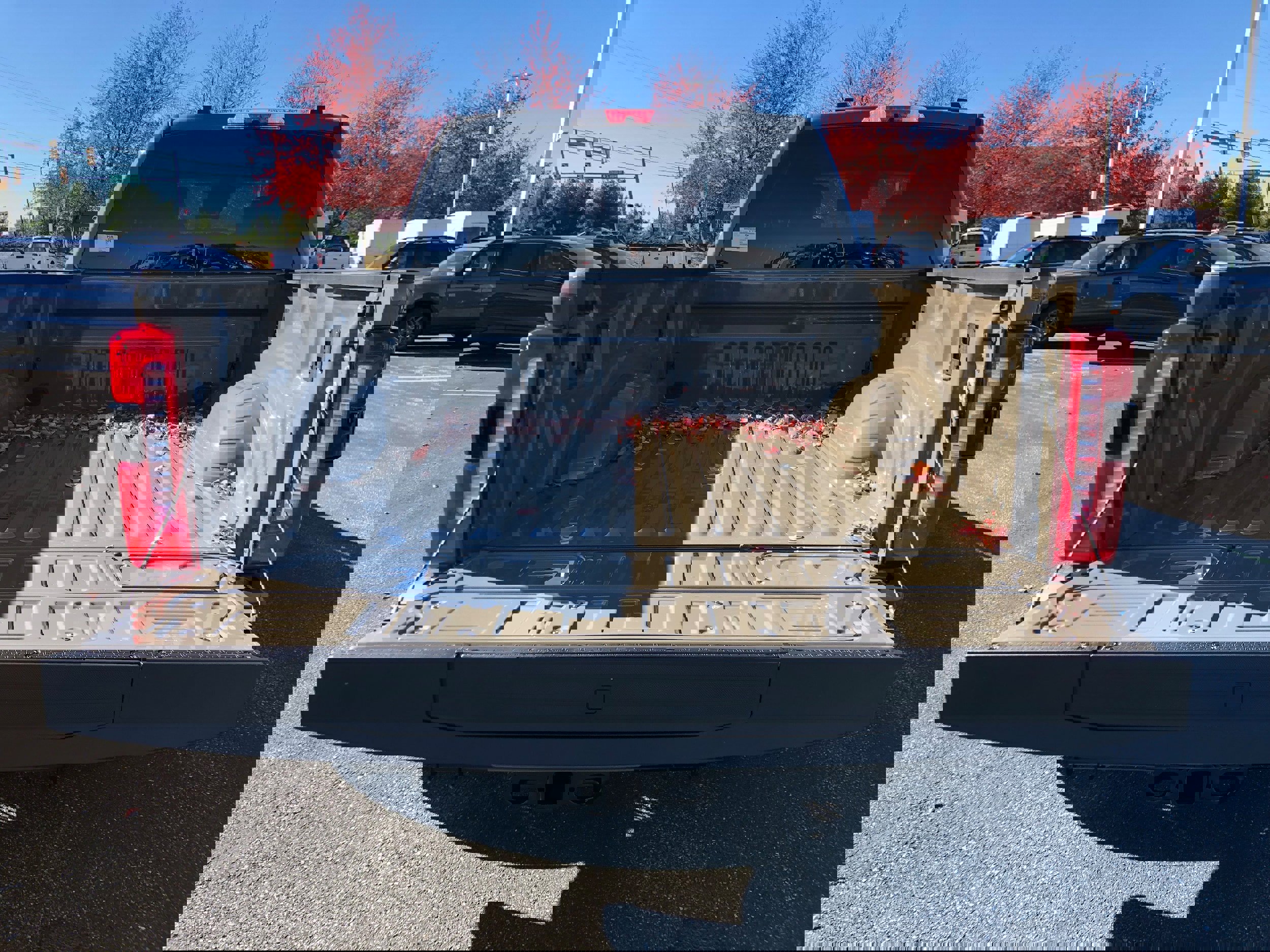 New 2026 Ford F250 Lariat w/ FX4 Off-Road Package image 9