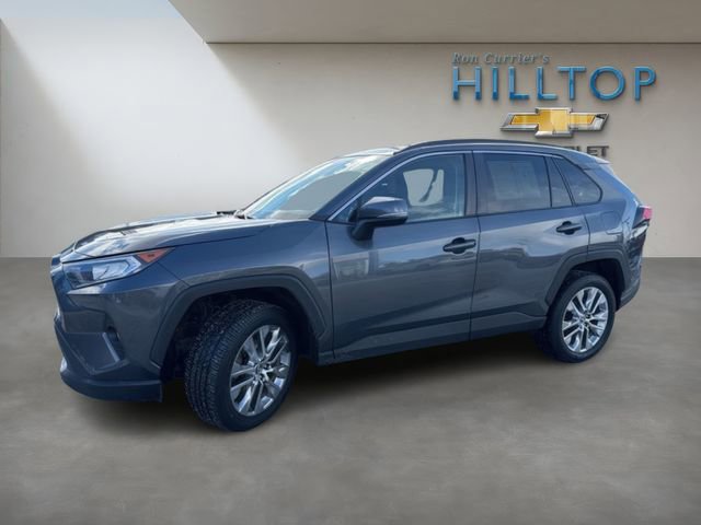 Used 2020 Toyota RAV4 XLE Premium image 11