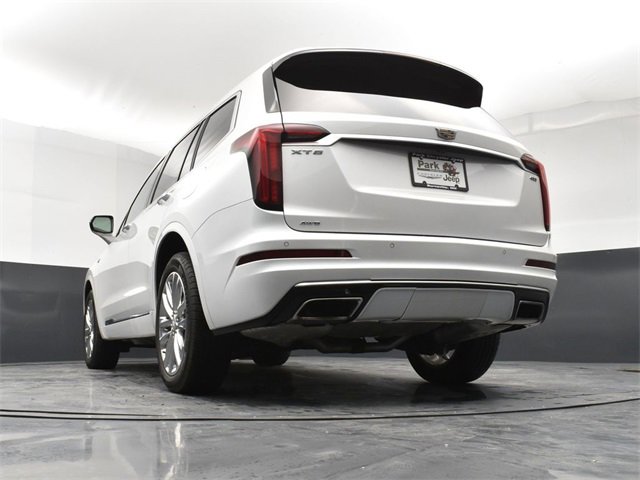 Used 2023 Cadillac XT6 Premium Luxury w/ LPO, Floor Liner Package image 18