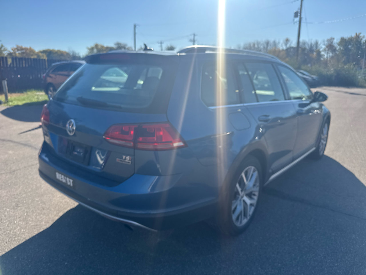 Used 2017 Volkswagen Golf Alltrack SEL image 5