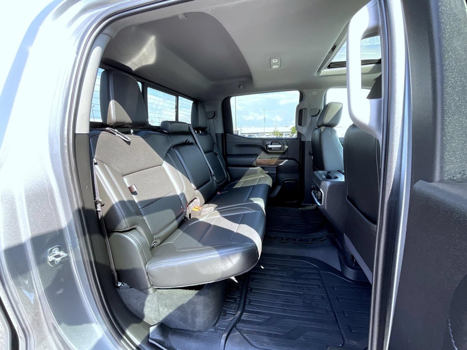 Certified 2020 GMC Sierra 1500 SLT w/ SLT Premium Plus Package AWD/4WD image 18