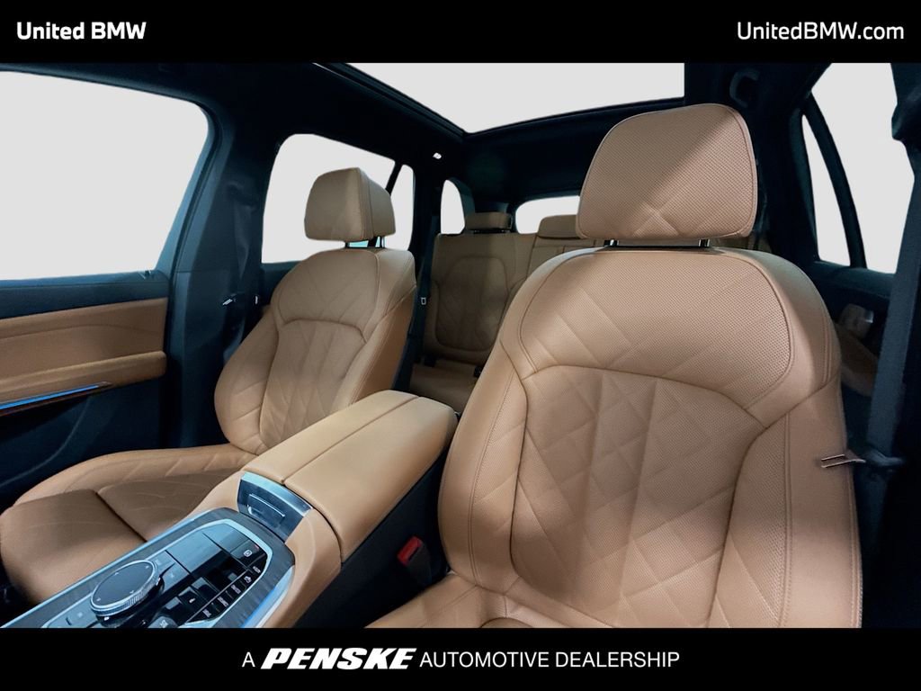 Used 2026 BMW X5 xDrive40i w/ M Sport Package image 5