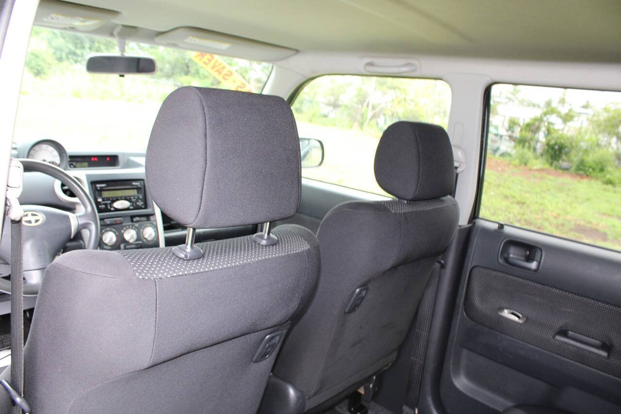 Used 2005 Scion xB FWD image 29