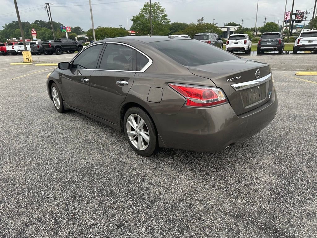 Used 2014 Nissan Altima 2.5 SV FWD image 3