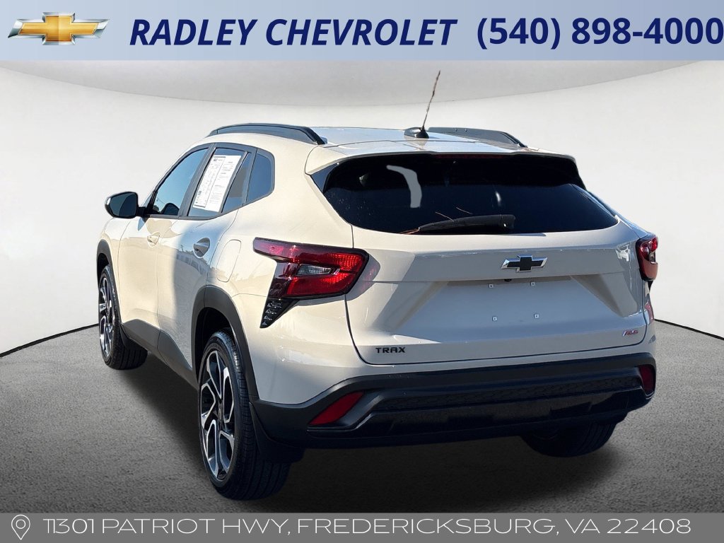 Certified 2026 Chevrolet Trax RS FWD image 17