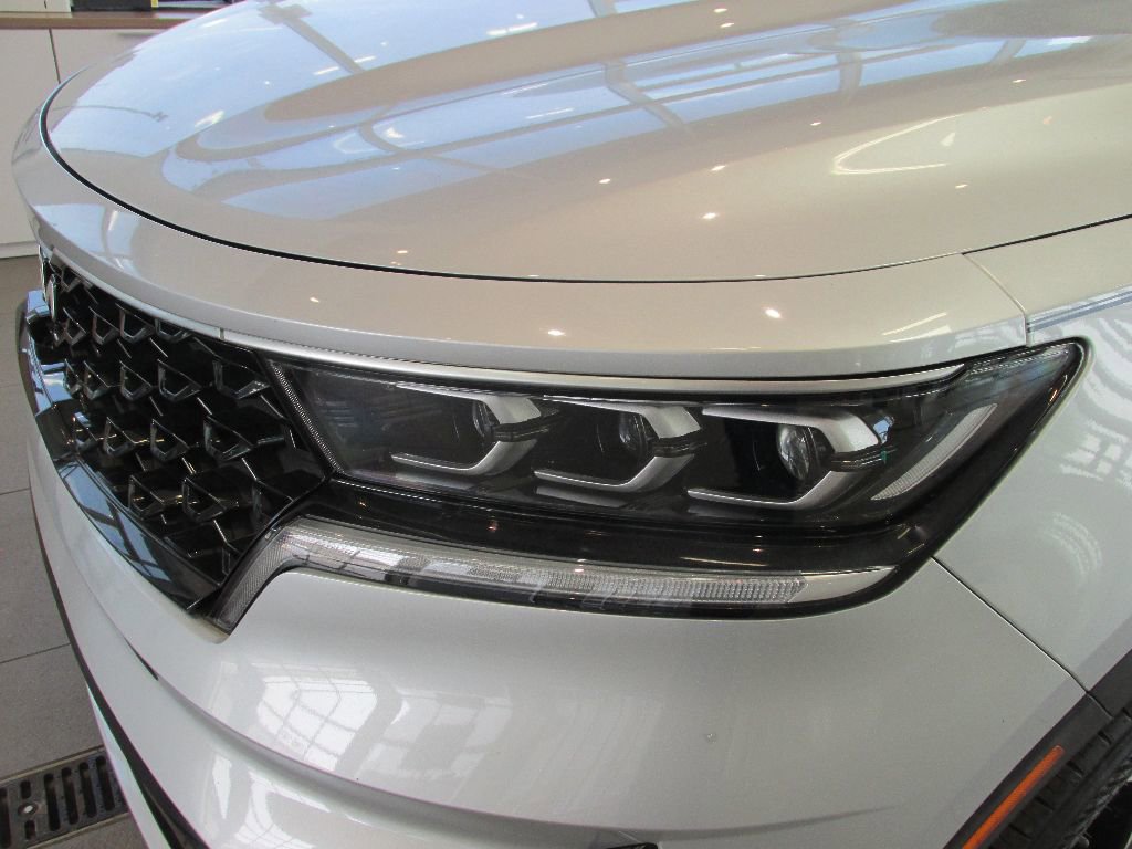 Used 2022 Kia Sorento SX Prestige w/ Panoramic Sunroof Package image 13