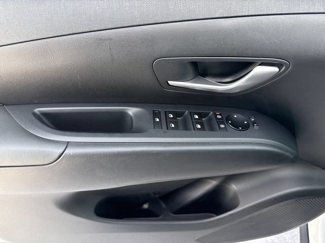 Certified 2025 Hyundai Tucson SEL AWD/4WD image 9