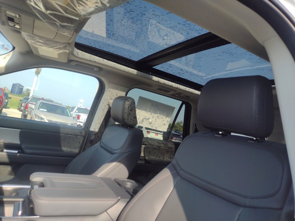 New 2025 Ford Expedition Max Active image 24