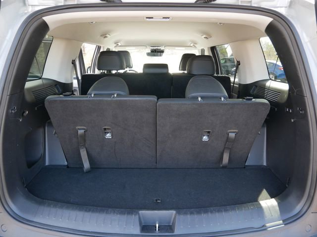 Used 2025 Hyundai Santa Fe SEL FWD image 10