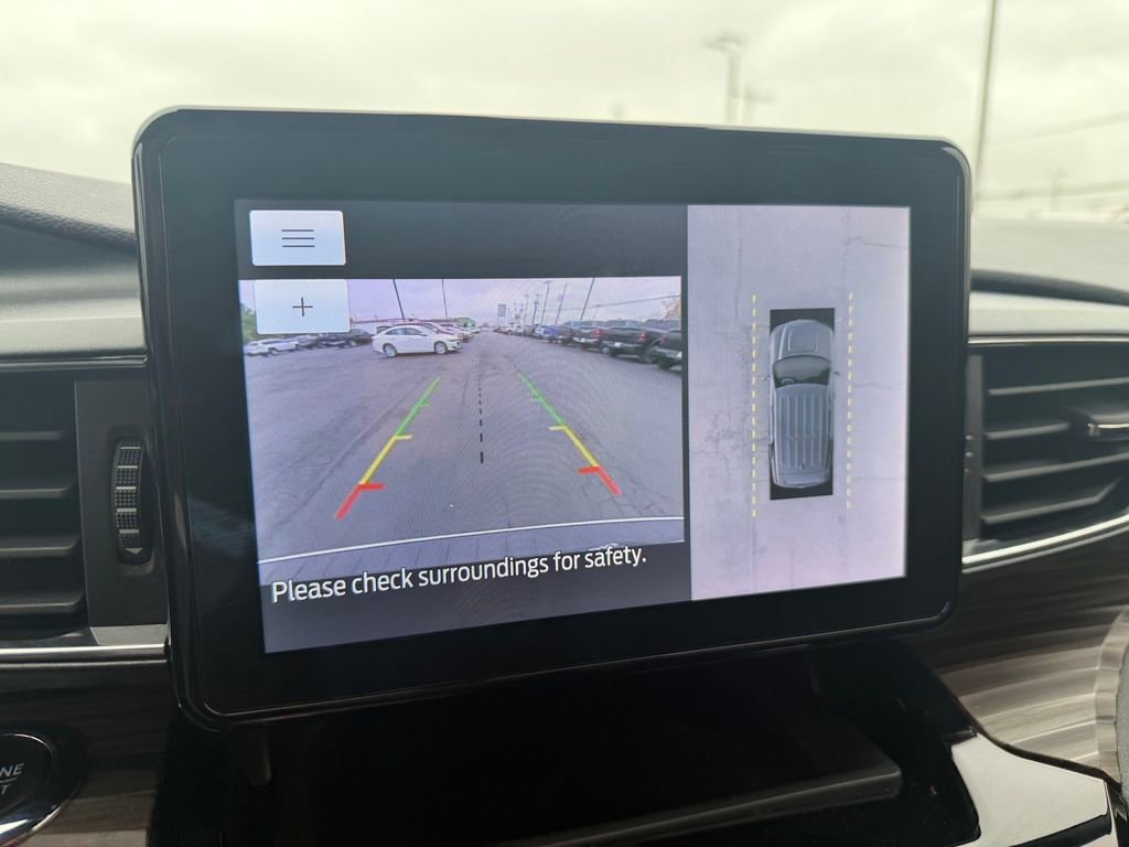 Used 2022 Ford Explorer Limited w/ Equipment Group 301A image 26