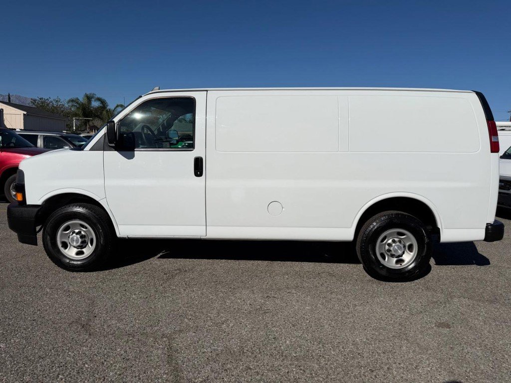 Used 2019 Chevrolet Express 2500 image 10