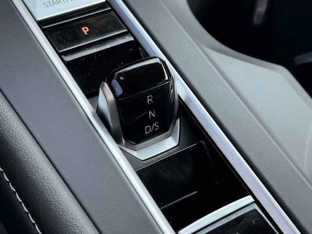 Certified 2026 Volkswagen Atlas SE AWD/4WD image 31