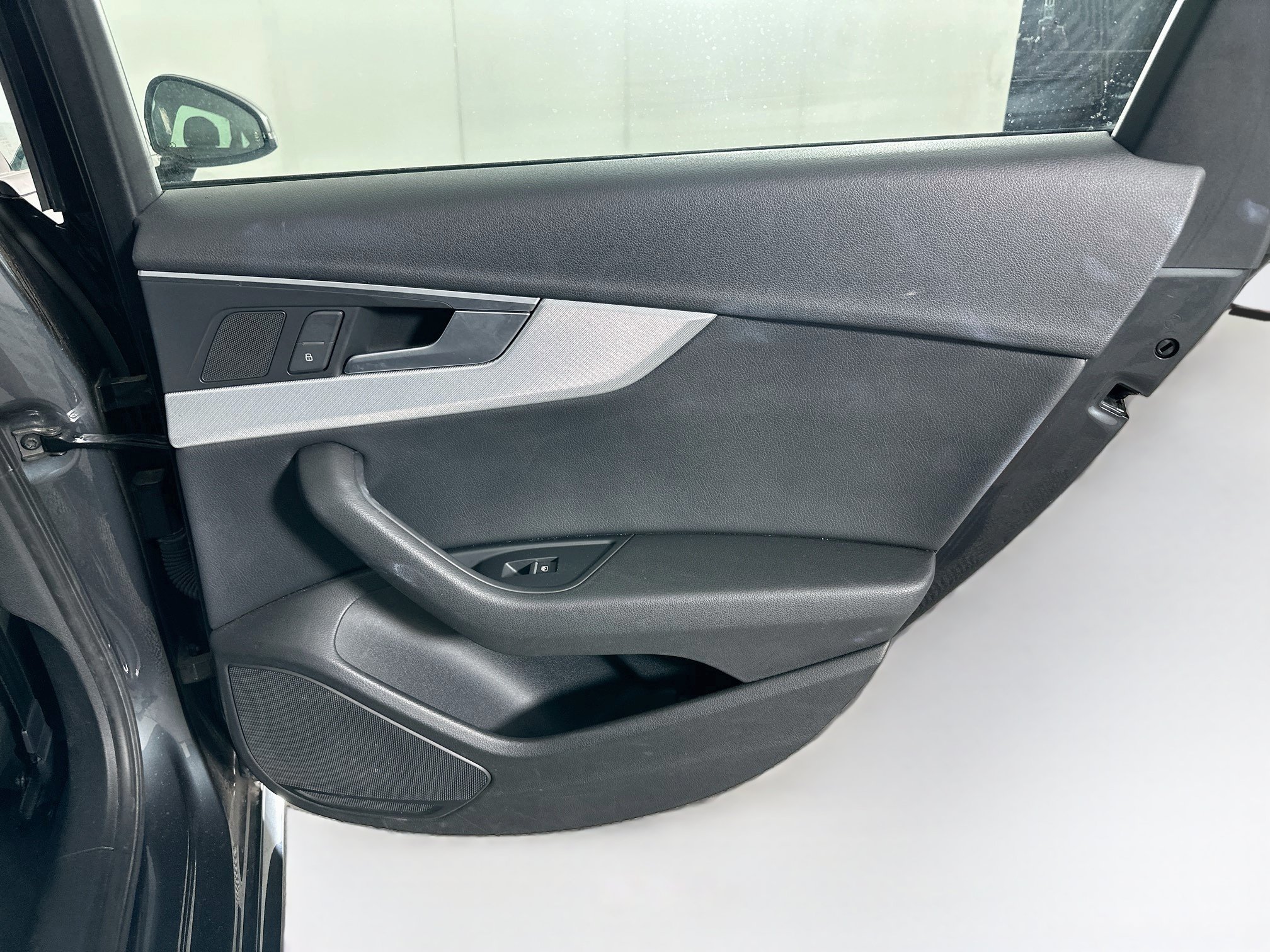 Used 2018 Audi A4 2.0T Ultra Premium w/ Convenience Package FWD image 30