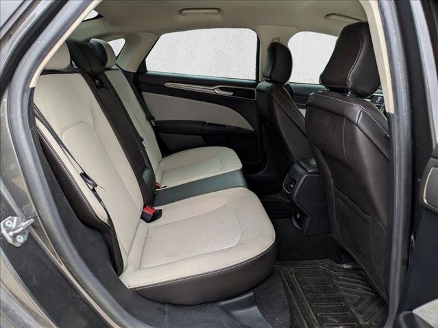 Used 2020 Ford Fusion SE w/ Equipment Group 151A image 18