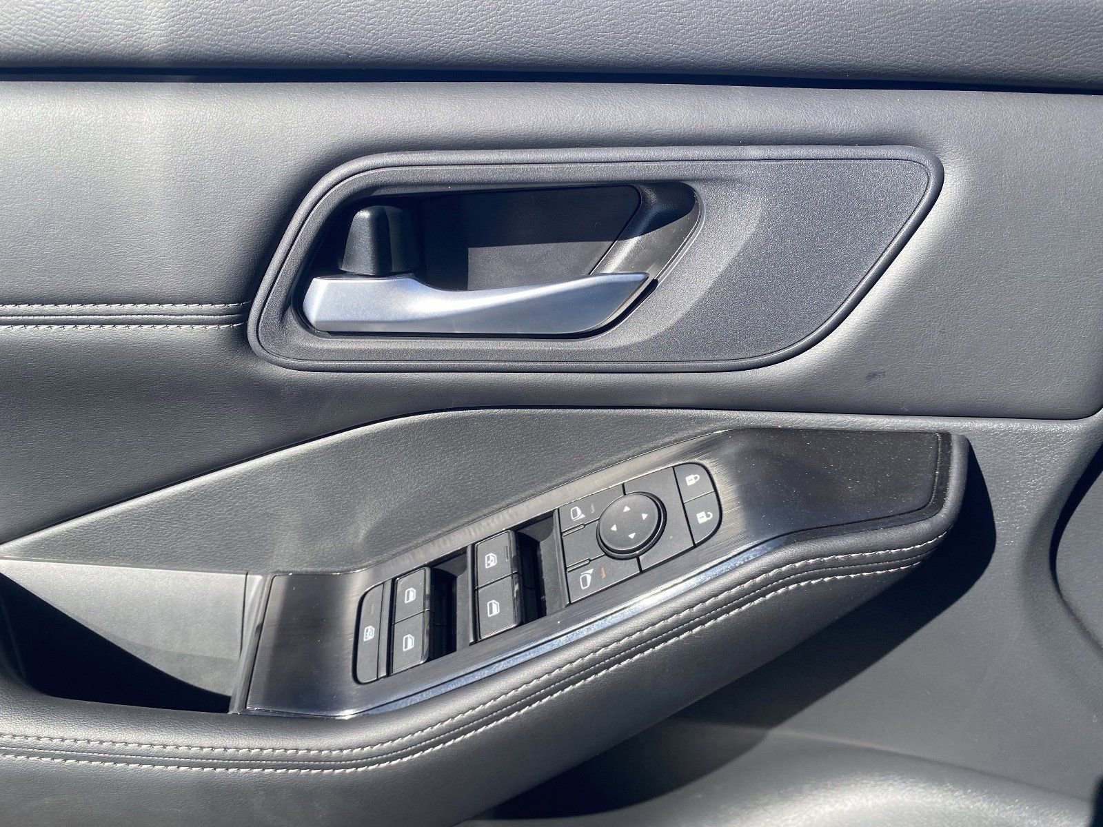 New 2026 Nissan Rogue SV image 22