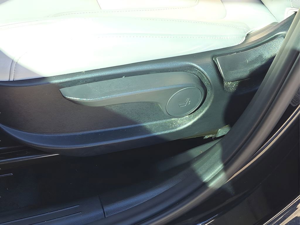 Used 2025 Hyundai Tucson SE image 16