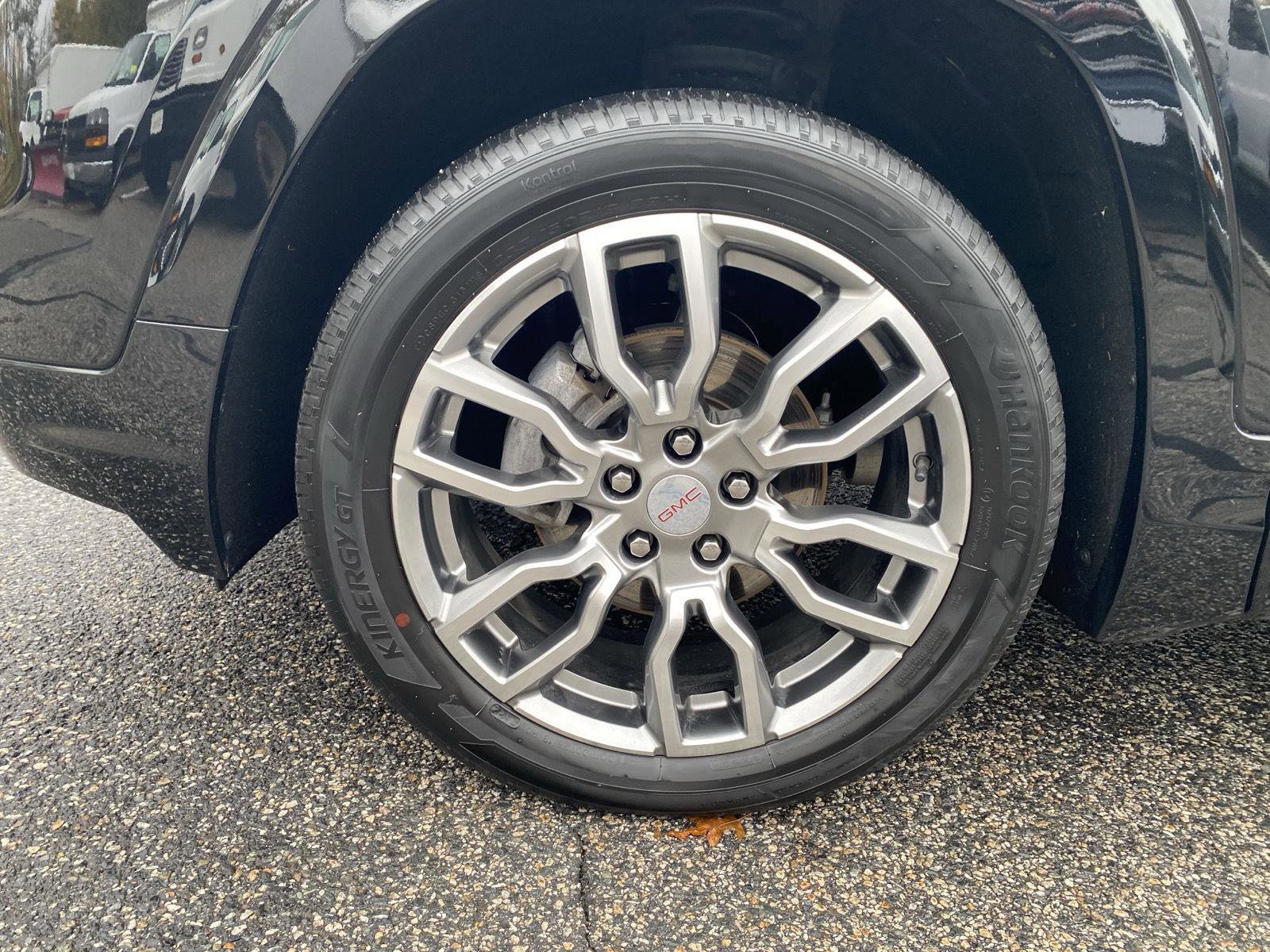 Used 2022 GMC Terrain Denali w/ LPO, Floor Liner Package image 10