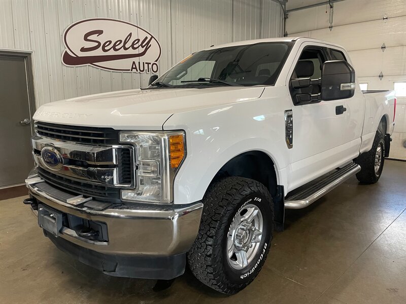 Used 2017 Ford F250 XLT AWD/4WD image 2