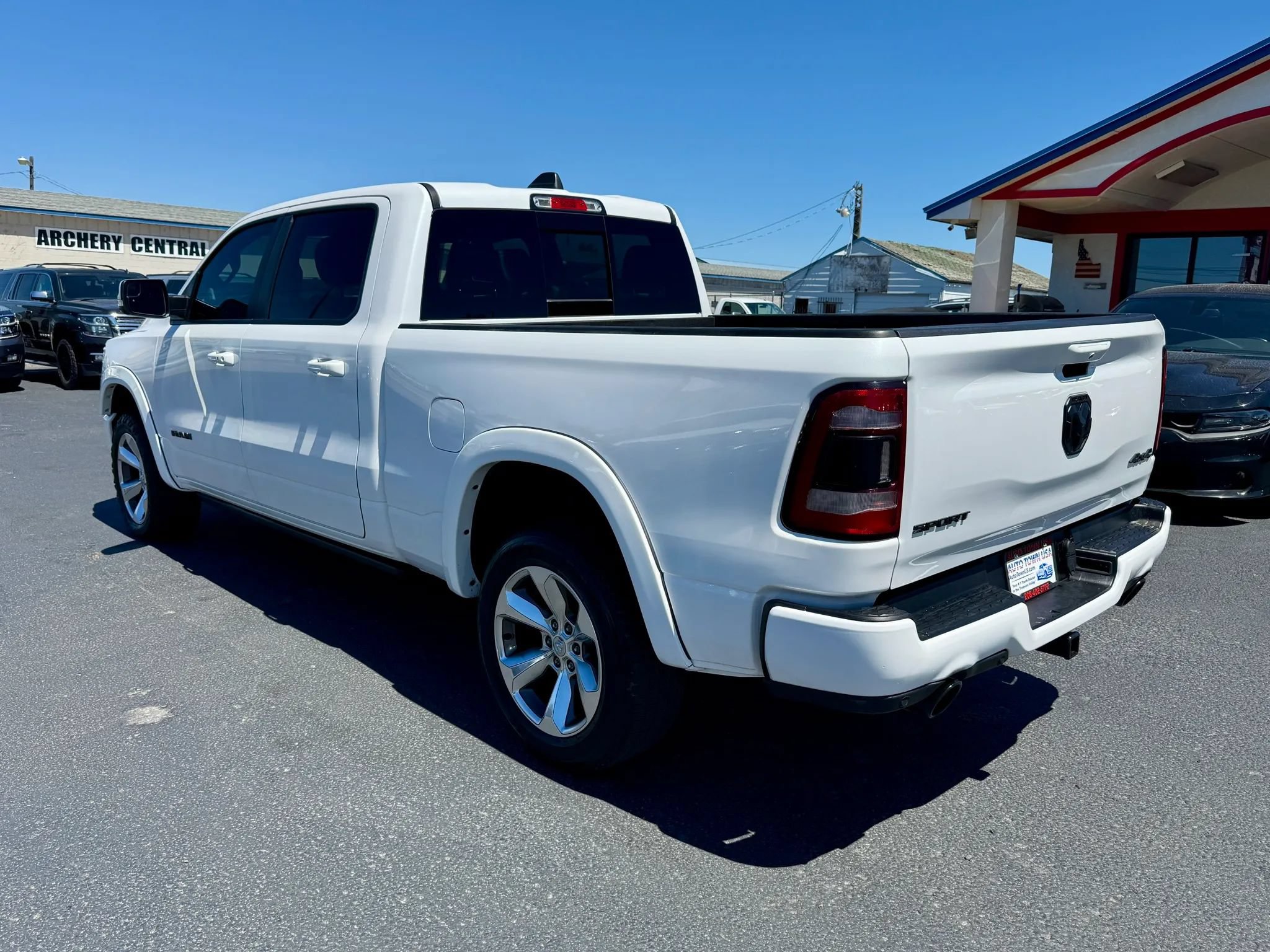 Used 2019 RAM 1500 Sport w/ Level 2 Equipment Group AWD/4WD image 3