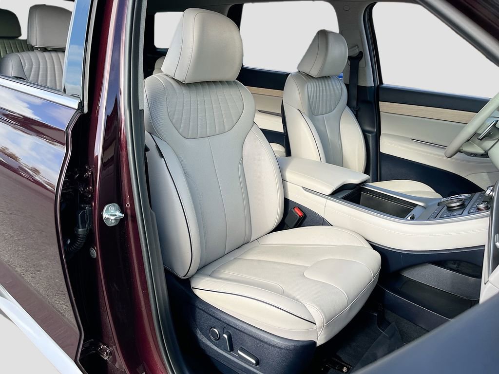 Used 2024 Hyundai Palisade Limited image 31
