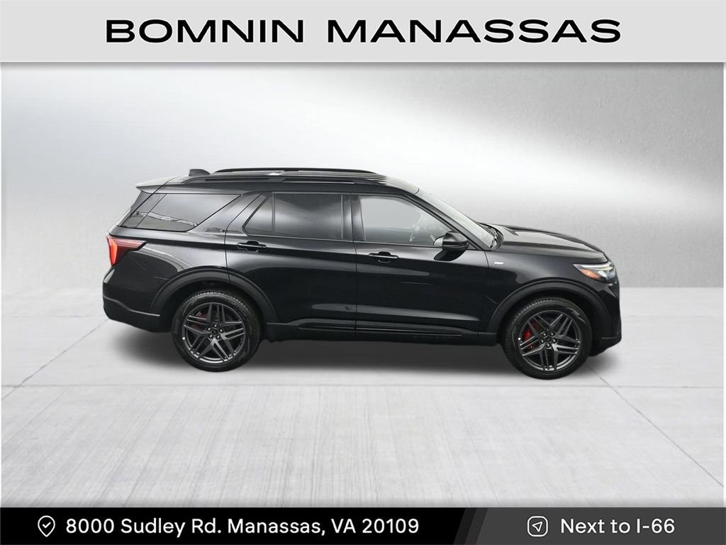 Used 2025 Ford Explorer ST-Line w/ ST-Line Street Pack image 26
