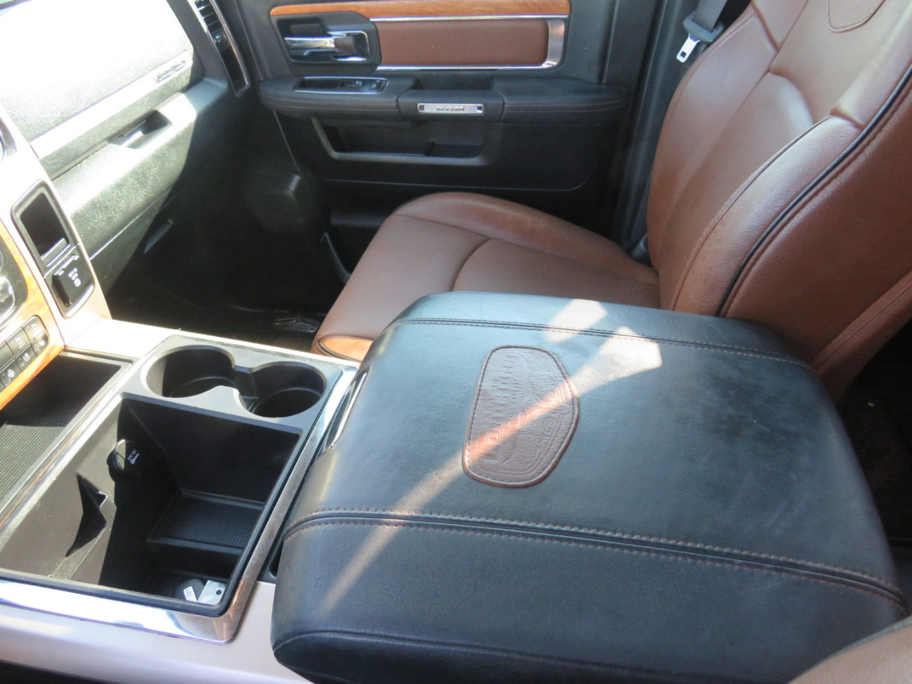 Used 2015 RAM 1500 Laramie Longhorn w/ Convenience Group image 19