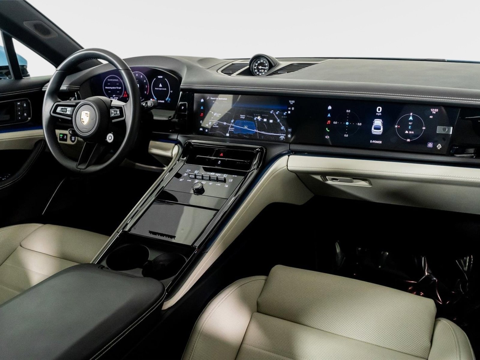 Used 2025 Porsche Panamera 4 w/ Premium Package image 55