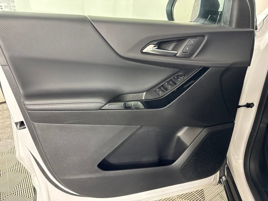 Certified 2025 Chevrolet Equinox LT AWD/4WD image 34