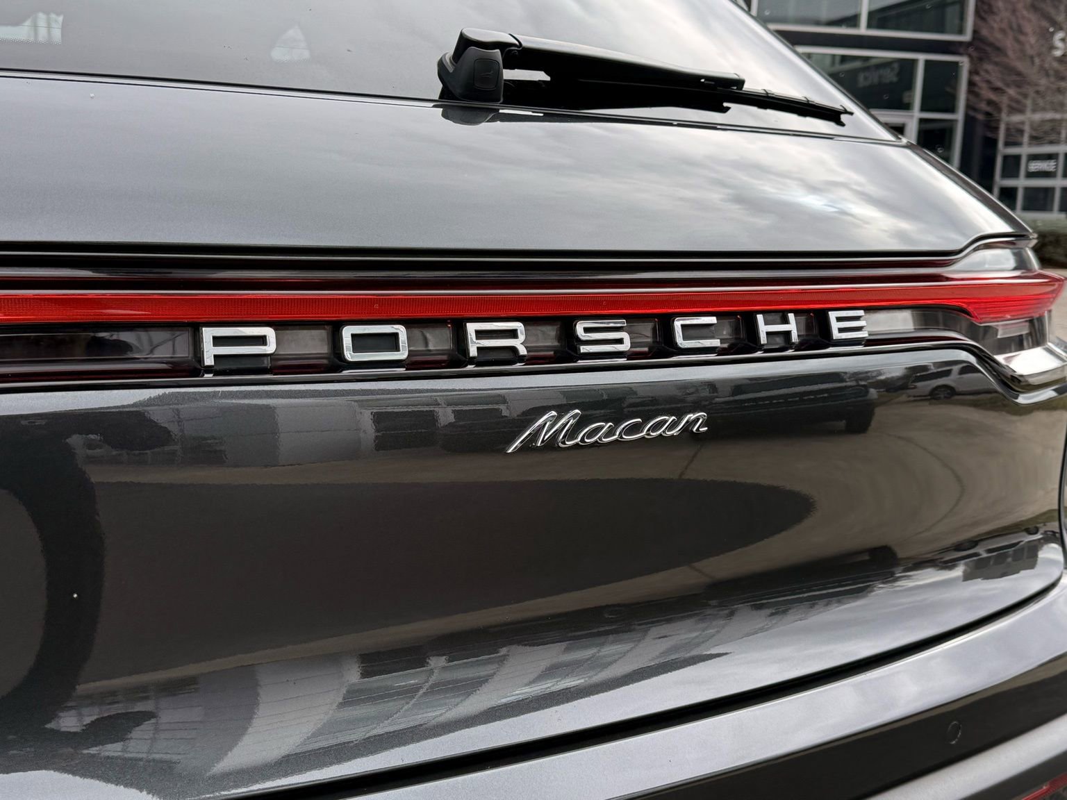 Used 2022 Porsche Macan image 8