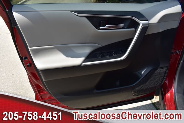 Used 2023 Toyota RAV4 XLE FWD image 17