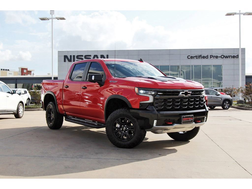 Used 2024 Chevrolet Silverado 1500 ZR2 w/ Technology Package image 1