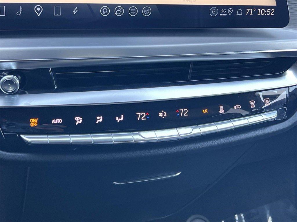 New 2026 Cadillac Lyriq V image 20