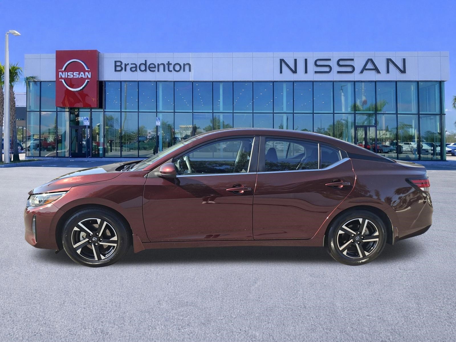 Used 2025 Nissan Sentra SV FWD image 8