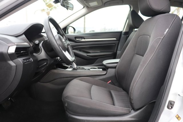 Used 2023 Nissan Altima 2.5 SV image 12