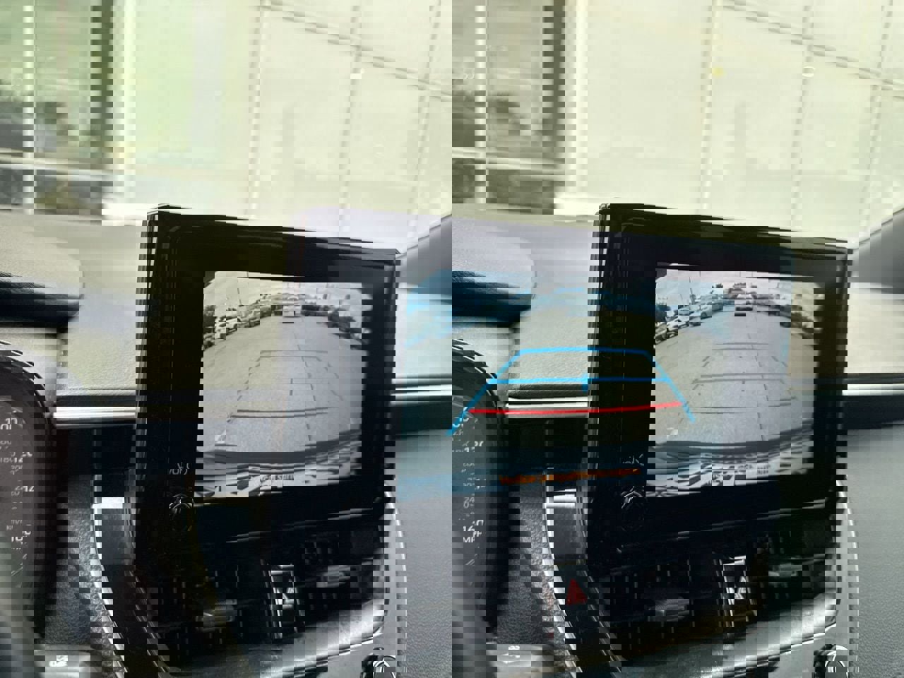 Used 2025 Toyota Corolla SE FWD image 6