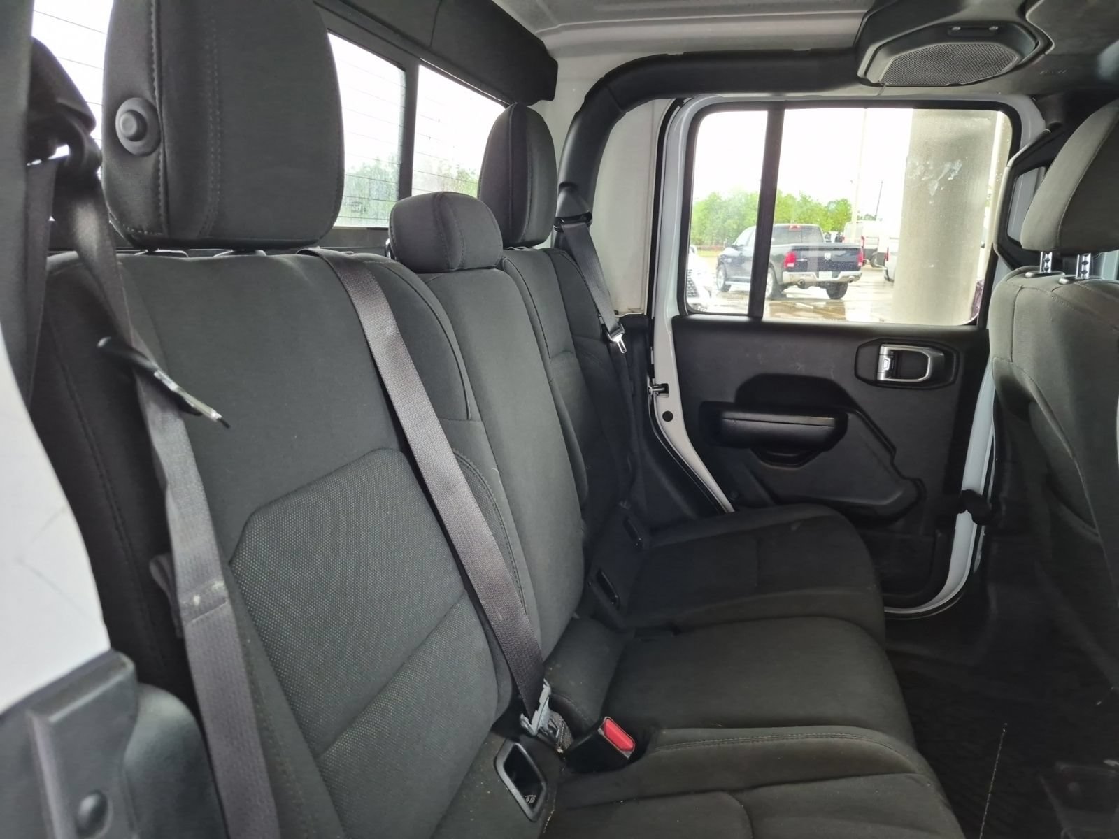 Used 2020 Jeep Gladiator Sport AWD/4WD image 6