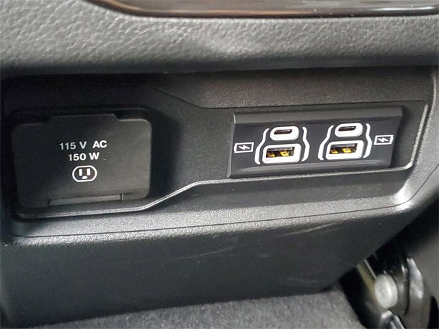 New 2025 Jeep Grand Cherokee Laredo X w/ Luxury Tech Group I image 12