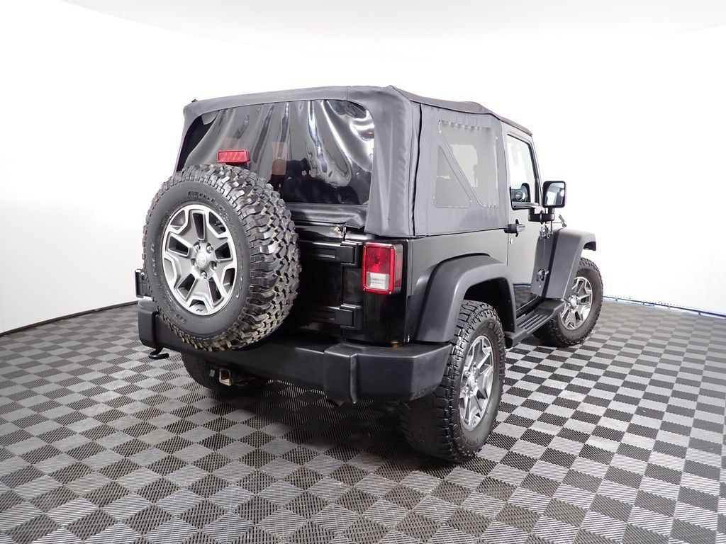 Used 2014 Jeep Wrangler Rubicon w/ Power Convenience Group AWD/4WD image 16