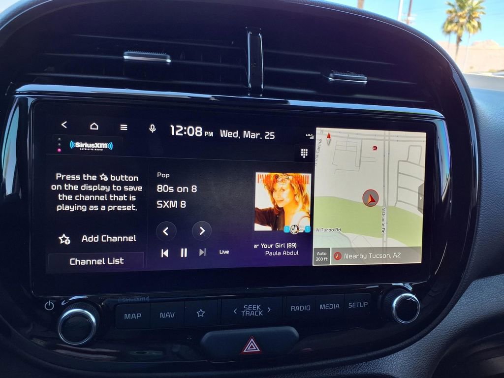 Used 2023 Kia Soul EX image 3