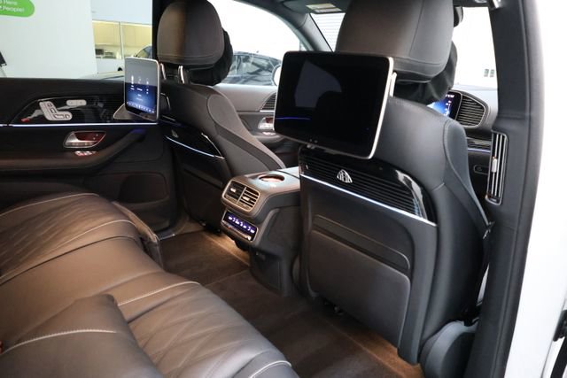 Used 2026 Mercedes-Benz Maybach GLS 600 4MATIC image 95