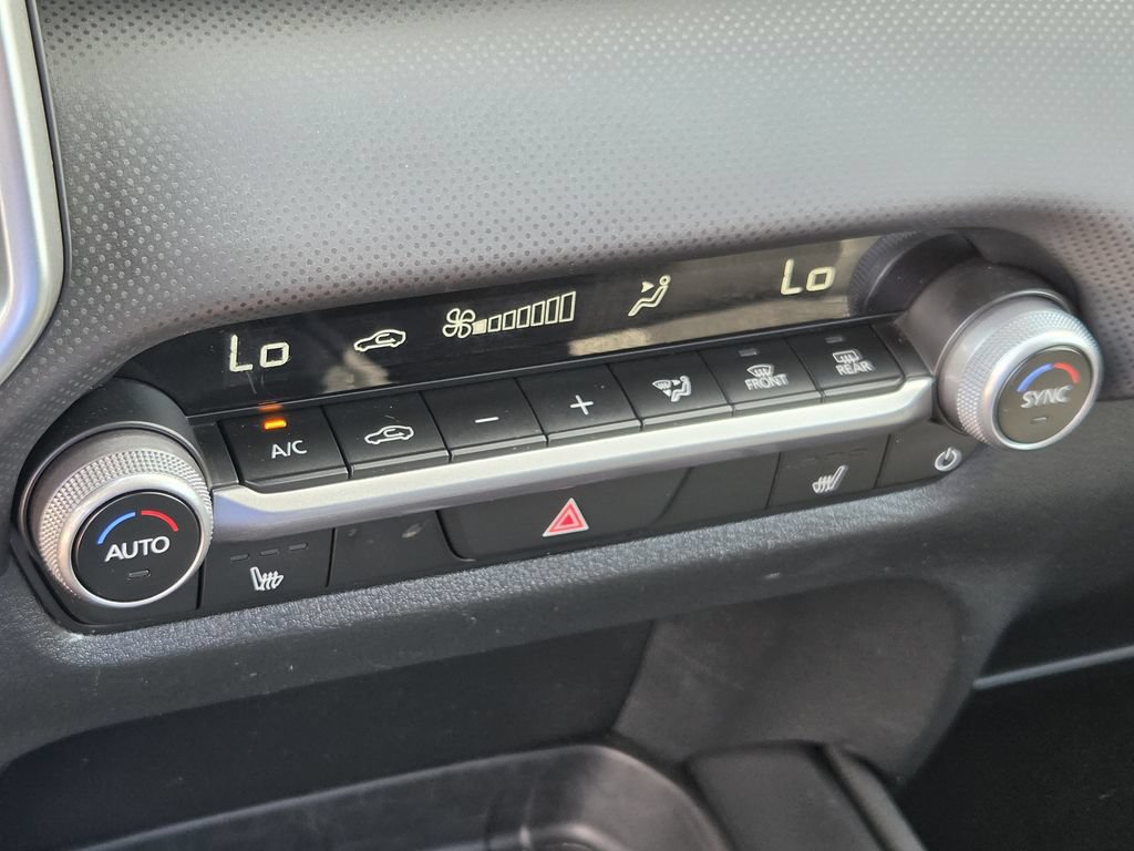 Used 2025 MAZDA CX-50 AWD 2.5 S w/ Premium Package image 19