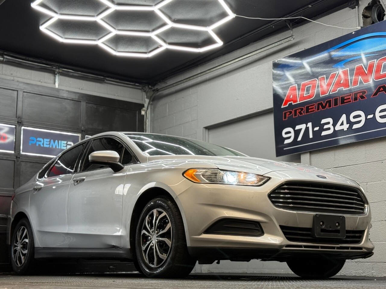 Used 2013 Ford Fusion S FWD image 1