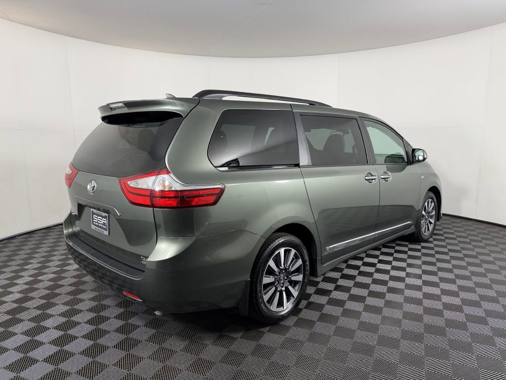 Used 2018 Toyota Sienna XLE Premium w/ Protection Package AWD/4WD image 6