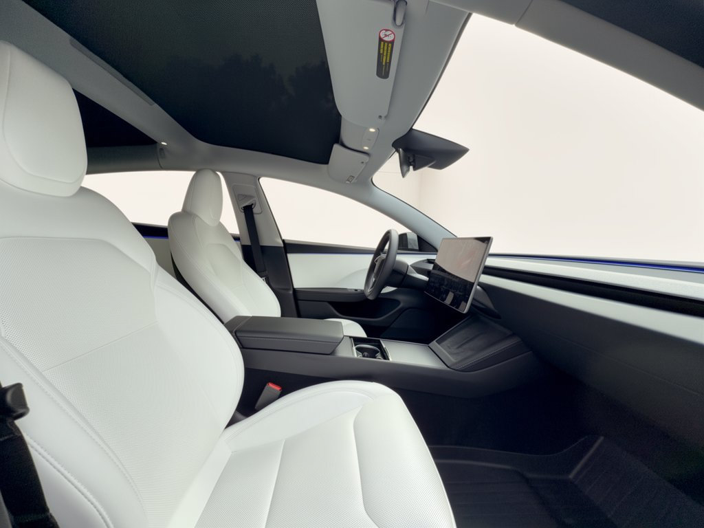 Used 2025 Tesla Model 3 Long Range RWD image 28