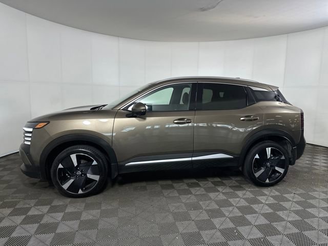 Certified 2025 Nissan Kicks SR image 6