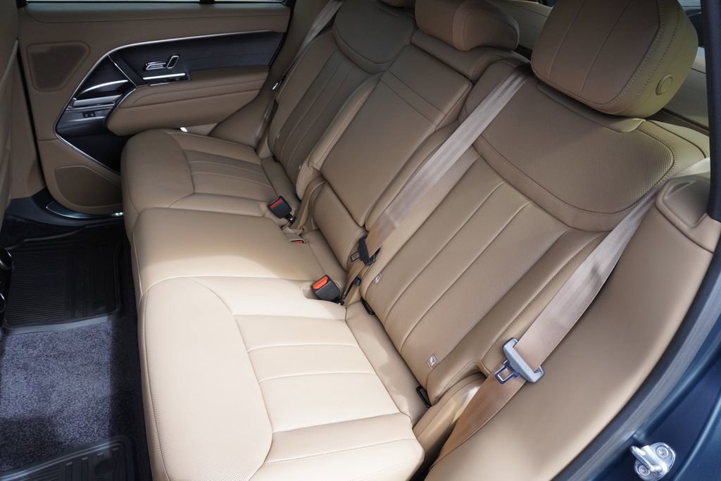 New 2026 Land Rover Range Rover SE AWD/4WD image 30