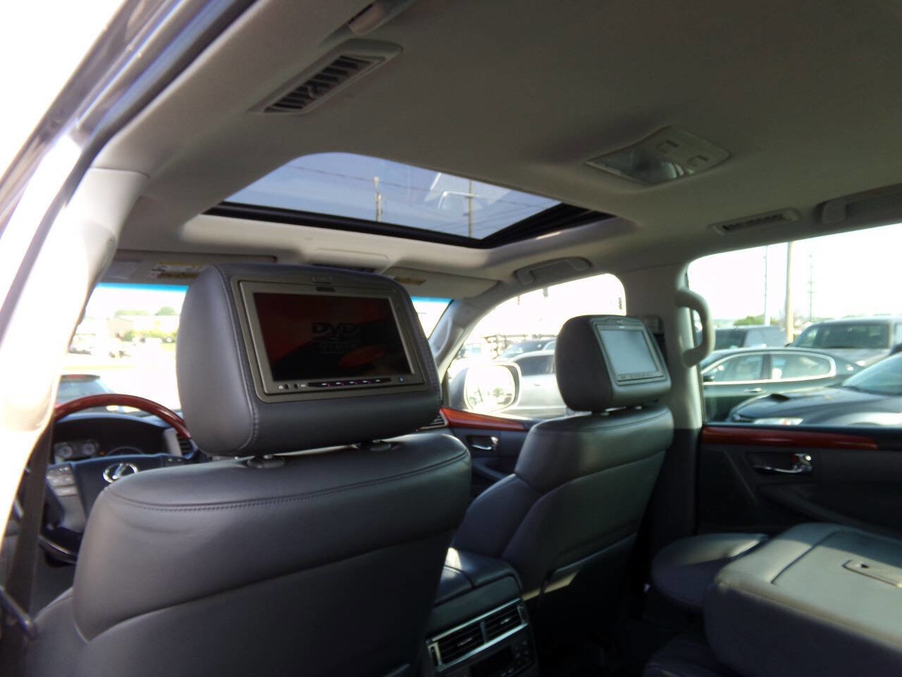 Used 2008 Lexus LX 570 4WD image 17