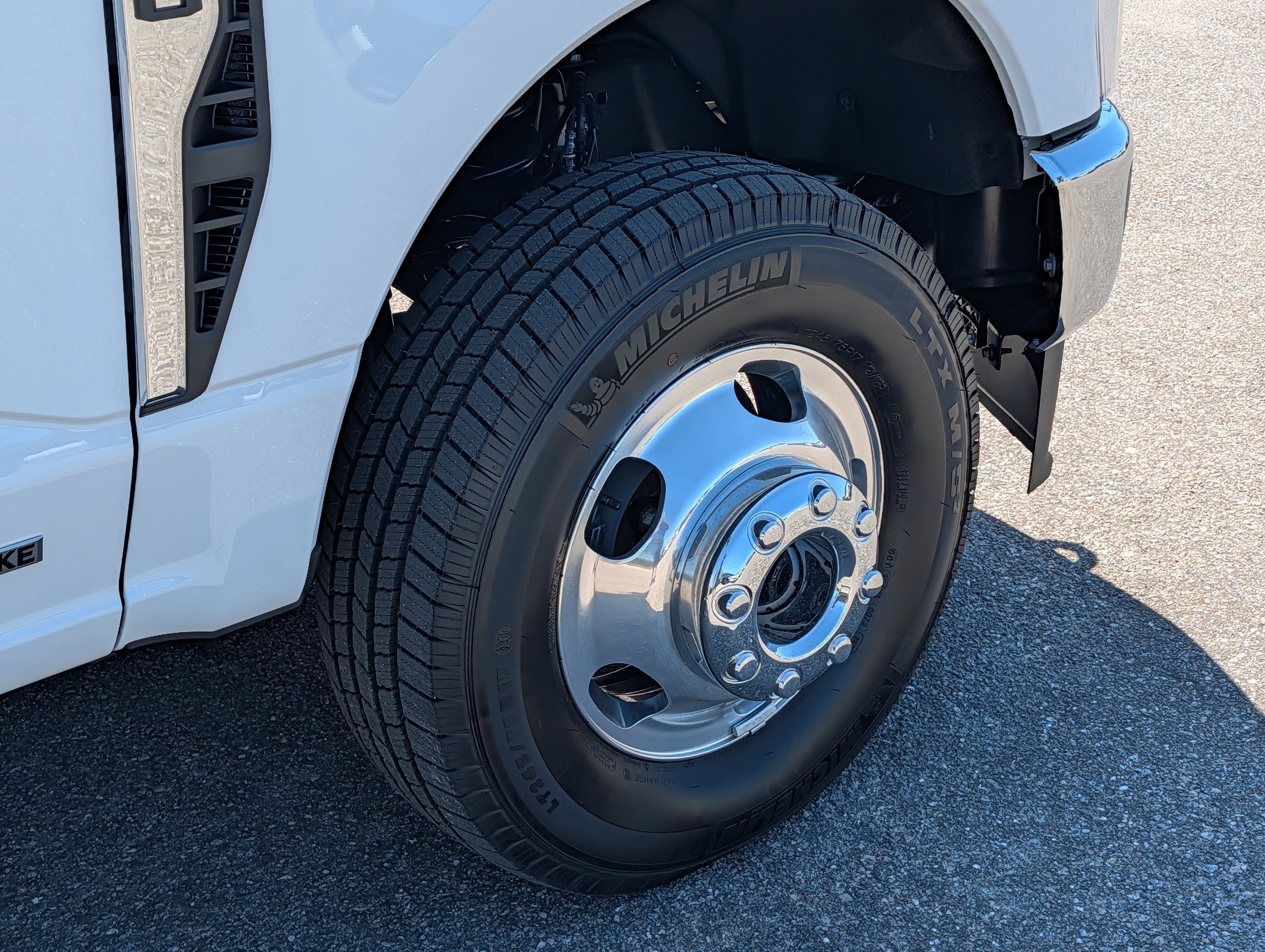 New 2026 Ford F350 XL w/ XL Chrome Package AWD/4WD image 13